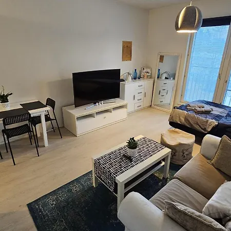 Comfy Modern Design Full With Parking דירה